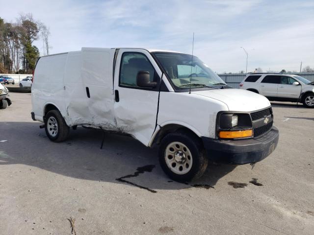 1GCSGAFX2C1168302 - 2012 CHEVROLET EXPRESS G1 WHITE photo 4