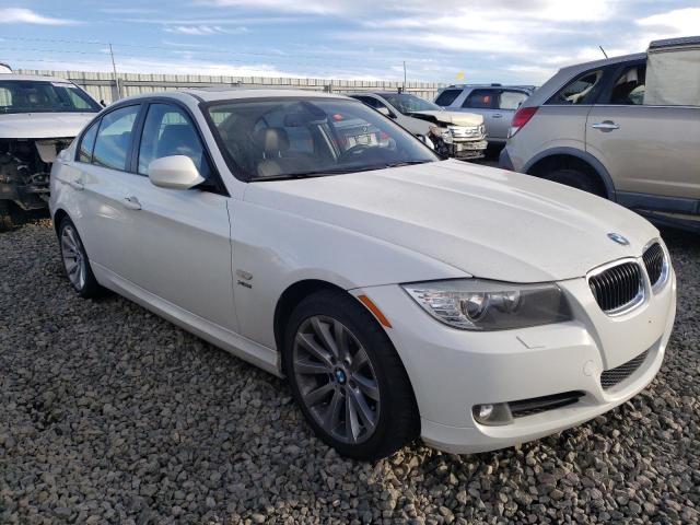 WBAPK7G50BNN87340 - 2011 BMW 328 XI WHITE photo 4