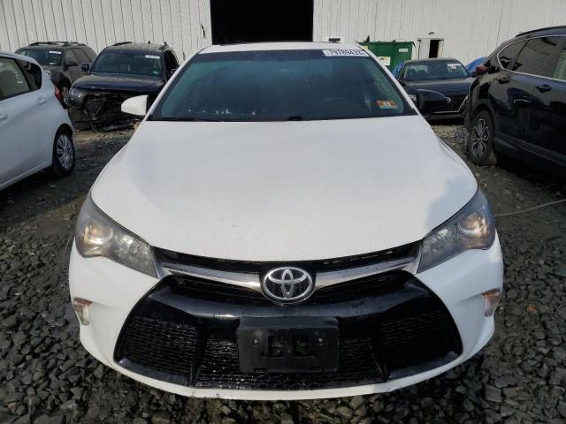 4T1BF1FKXHU364349 - 2017 TOYOTA CAMRY LE WHITE photo 5