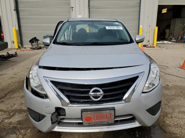 3N1CN7AP7HL856416 - 2017 NISSAN VERSA S SILVER photo 5