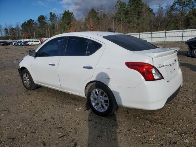 3N1CN7AP5JL850720 - 2018 NISSAN VERSA S WHITE photo 2