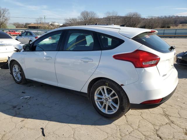 1FADP3K27FL288402 - 2015 FORD FOCUS SE WHITE photo 2