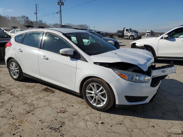 1FADP3K27FL288402 - 2015 FORD FOCUS SE WHITE photo 4