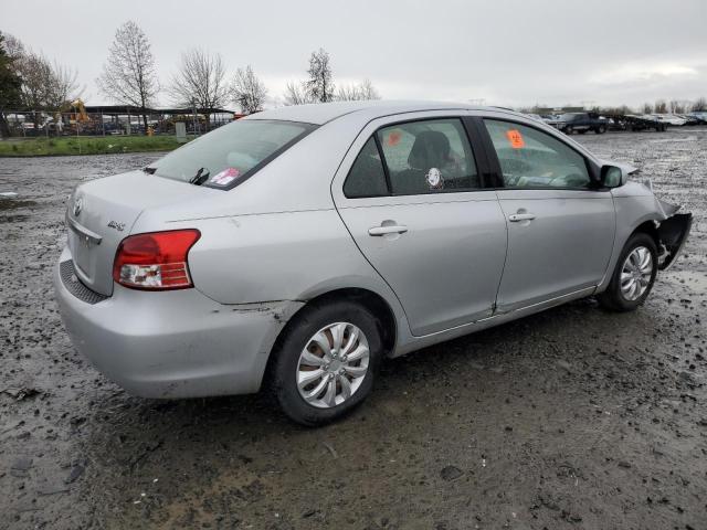 JTDBT903671092198 - 2007 TOYOTA YARIS SILVER photo 3