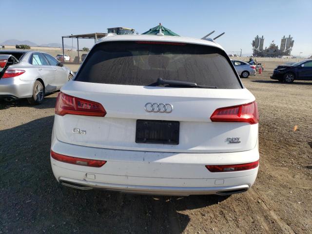 WA1ANAFY9J2177817 - 2018 AUDI Q5 PREMIUM WHITE photo 6