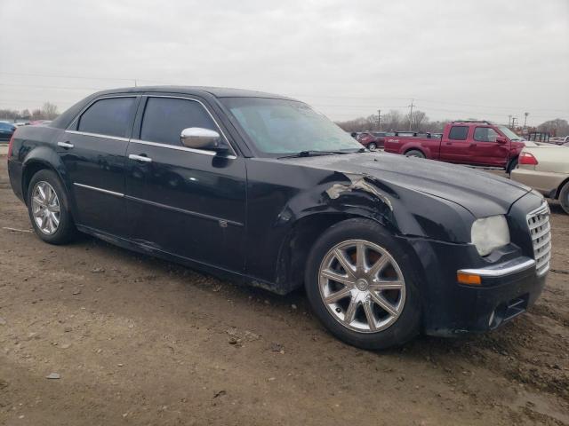 2C3CA6CT9AH126653 - 2010 CHRYSLER 300C BLACK photo 4