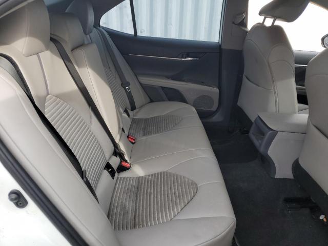 4T1T11AK7RU240972 - 2024 TOYOTA CAMRY SE NIGHT SHADE WHITE photo 10