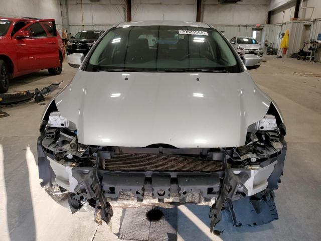 1FAHP3M2XCL164473 - 2012 FORD FOCUS SEL SILVER photo 5