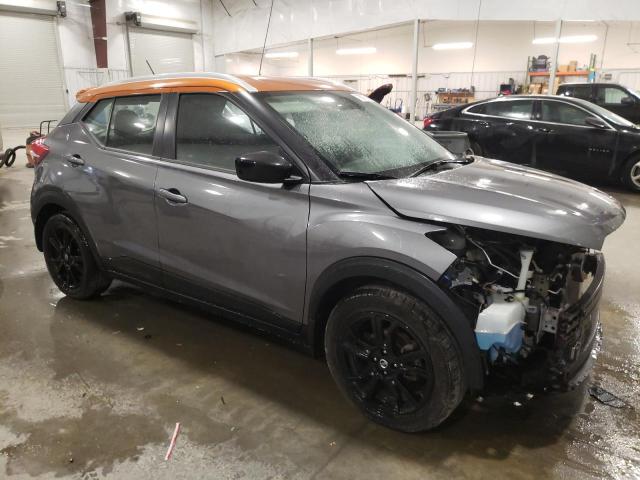 3N1CP5CU5KL500359 - 2019 NISSAN KICKS S GRAY photo 4