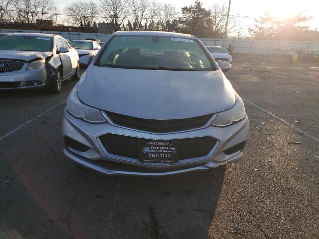 1G1BC5SMXJ7126137 - 2018 CHEVROLET CRUZE LS SILVER photo 5