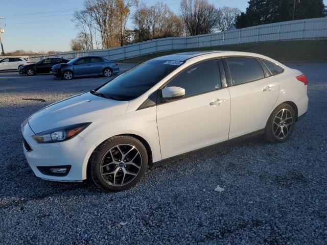 1FADP3H26JL311099 - 2018 FORD FOCUS SEL WHITE photo 1