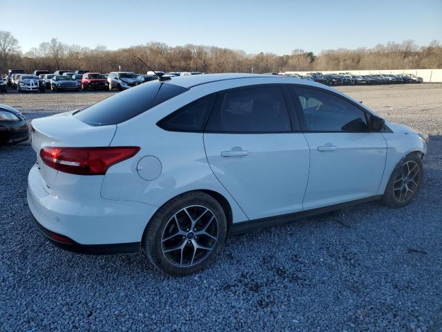 1FADP3H26JL311099 - 2018 FORD FOCUS SEL WHITE photo 3