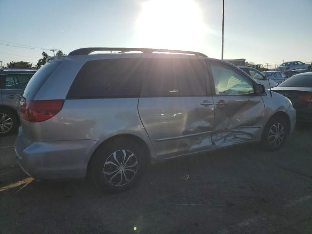 5TDZA23C64S206030 - 2004 TOYOTA SIENNA CE SILVER photo 3