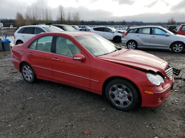 WDBRF84J35F620447 - 2005 MERCEDES-BENZ C 320 4MATIC RED photo 4