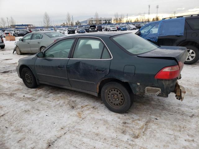 1HGCG5646WA810446 - 1998 HONDA ACCORD LX GREEN photo 2