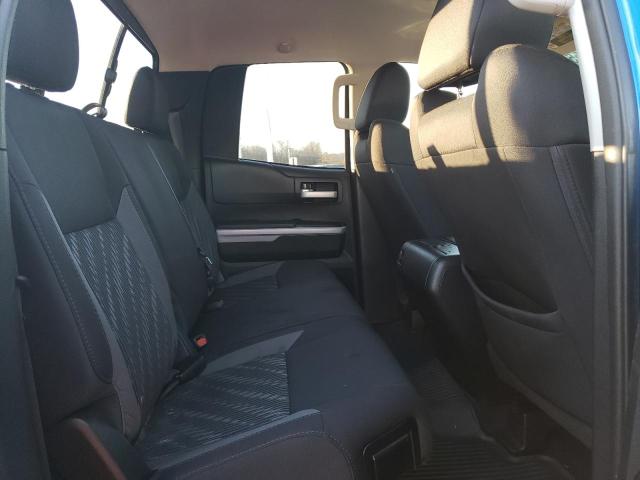 5TFUY5F14JX728159 - 2018 TOYOTA TUNDRA DOUBLE CAB SR/SR5 BLUE photo 10
