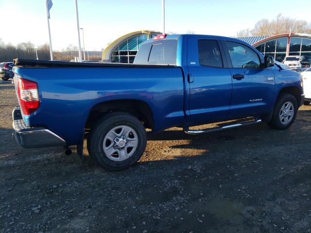 5TFUY5F14JX728159 - 2018 TOYOTA TUNDRA DOUBLE CAB SR/SR5 BLUE photo 3