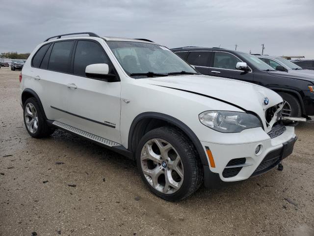 5UXZW0C57CL666299 - 2012 BMW X5 XDRIVE35D WHITE photo 4