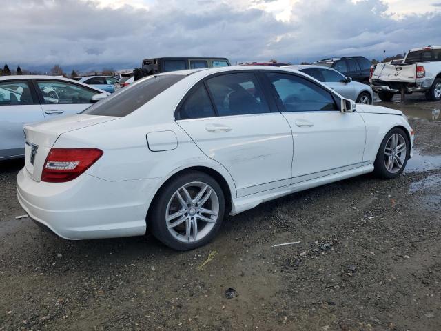 WDDGF4HB3EG210249 - 2014 MERCEDES-BENZ C 250 WHITE photo 3