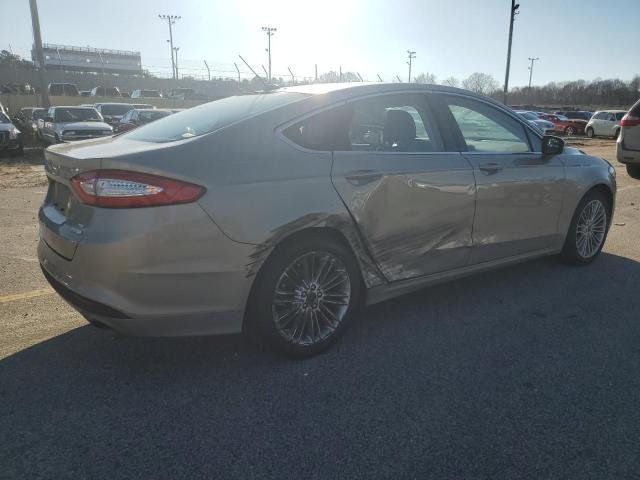 3FA6P0HD0FR300472 - 2015 FORD FUSION SE TAN photo 3