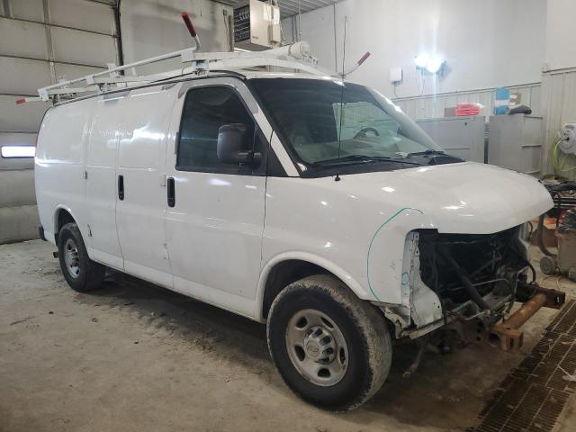 1GCGG25C781113720 - 2008 CHEVROLET EXPRESS G2 WHITE photo 4