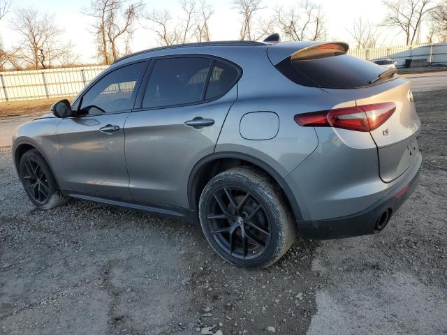 ZASPAKBNXK7C59502 - 2019 ALFA ROMEO STELVIO TI GRAY photo 2