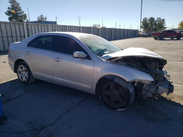 3FAHP0HAXAR124909 - 2010 FORD FUSION SE SILVER photo 4