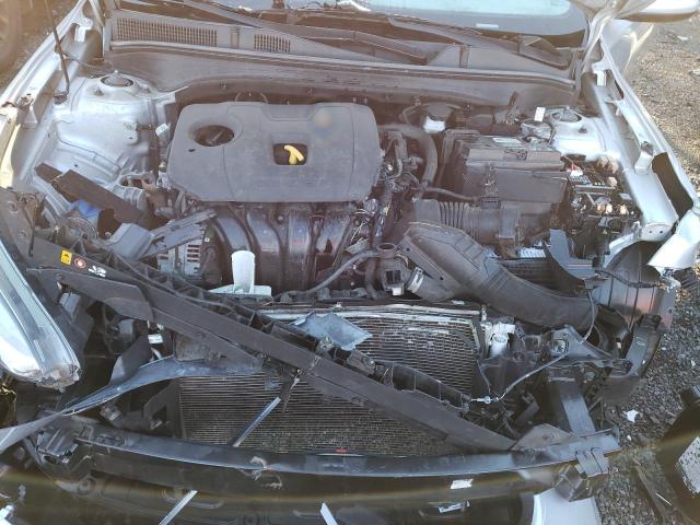 3KPF24AD1KE072753 - 2019 KIA FORTE FE SILVER photo 11