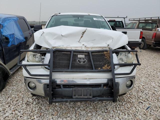 5TFDW5F17DX295771 - 2013 TOYOTA TUNDRA CREWMAX SR5 WHITE photo 5