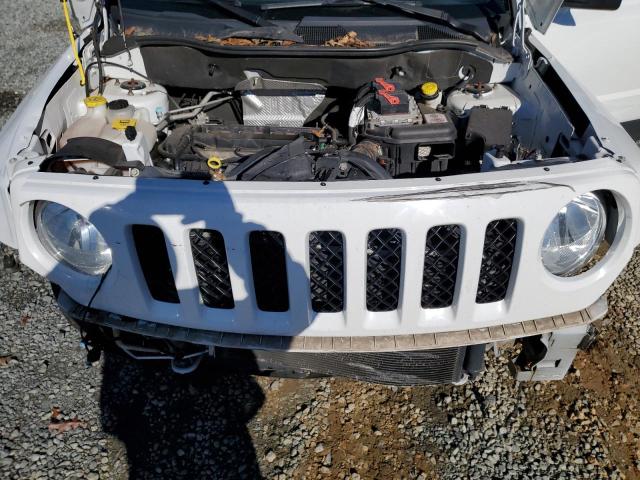 1C4NJPBA6GD688607 - 2016 JEEP PATRIOT SPORT WHITE photo 11