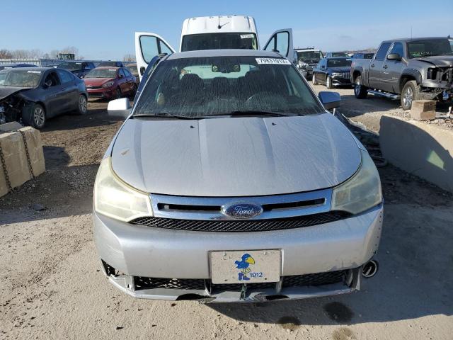 1FAHP36NX9W142441 - 2009 FORD FOCUS SES SILVER photo 5