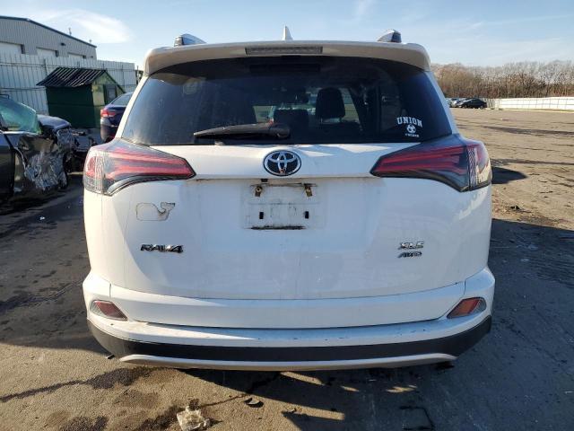 2T3RFREV0GW464538 - 2016 TOYOTA RAV4 XLE WHITE photo 6