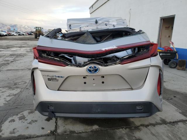 JTDKARFP0H3012044 - 2017 TOYOTA PRIUS PRIM ვერცხლისფერი ფოტო 6