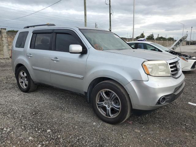 5FNYF4H45AB013166 - 2010 HONDA PILOT EX SILVER photo 4