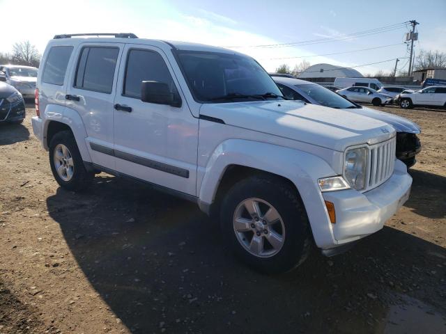 1C4PJMAK6CW126352 - 2012 JEEP LIBERTY SPORT WHITE photo 4