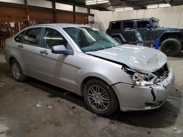 1FAHP35N29W264499 - 2009 FORD FOCUS SE SILVER photo 4