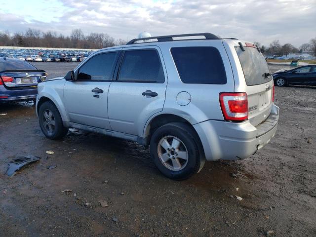 1FMCU9D76AKC13789 - 2010 FORD ESCAPE XLT SILVER photo 2