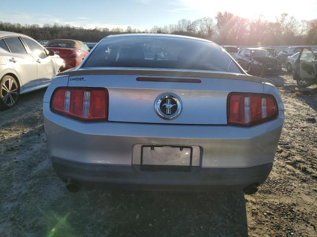 1ZVBP8AM2C5229577 - 2012 FORD MUSTANG SILVER photo 6