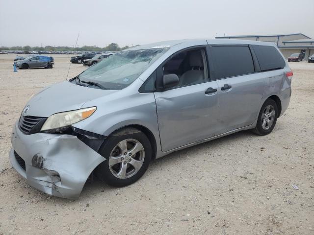 2013 TOYOTA SIENNA, 