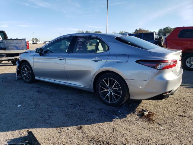 4T1F31AK7PU618504 - 2023 TOYOTA CAMRY XLE SILVER photo 2