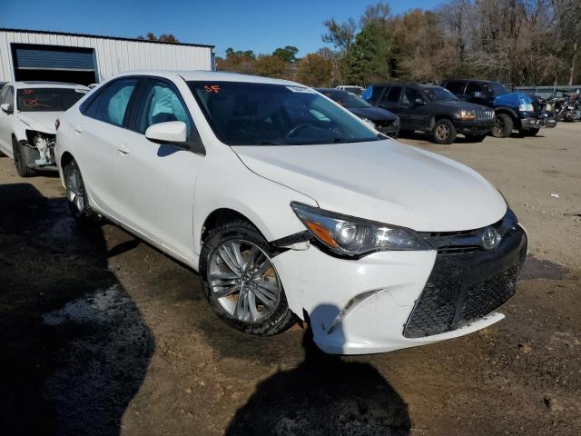 4T1BF1FK2FU066553 - 2015 TOYOTA CAMRY LE WHITE photo 4