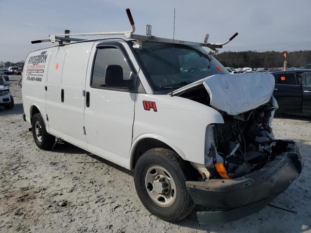 1GCWGAFF0H1100712 - 2017 CHEVROLET EXPRESS G2 WHITE photo 4