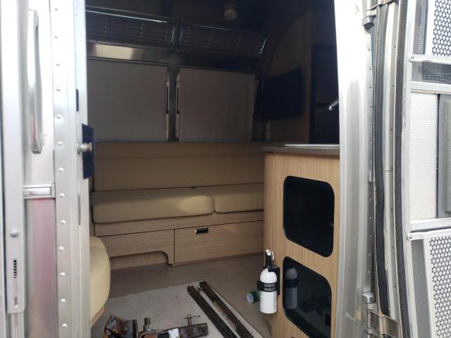 1STT9YL26HJ538238 - 2017 AIRS TRAVEL TRA 银色 照片 8