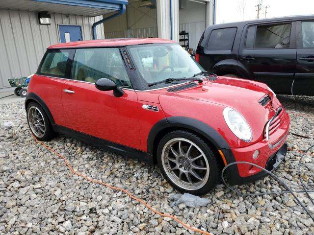 WMWRE33454TD79350 - 2004 MINI COOPER S RED photo 4