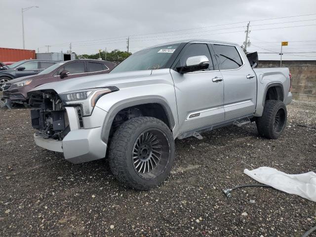 5TFMA5AB5NX016964 - 2022 TOYOTA TUNDRA CREWMAX PLATINUM Grau Foto 1