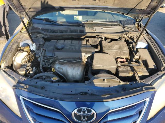 4T1BF3EK0BU658167 - 2011 TOYOTA CAMRY BASE BLUE photo 11