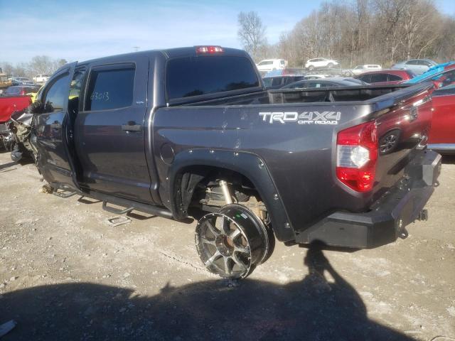 5TFDY5F1XGX565347 - 2016 TOYOTA TUNDRA CREWMAX SR5 GRAY photo 2