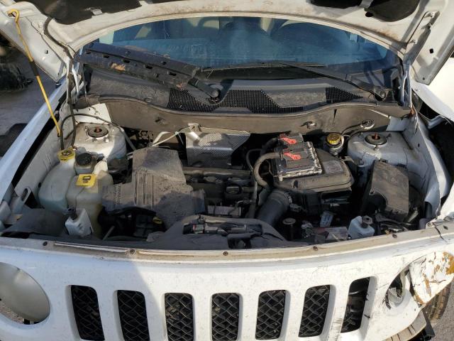 1J4NT1GA1BD209562 - 2011 JEEP PATRIOT LA SPORT WHITE photo 11