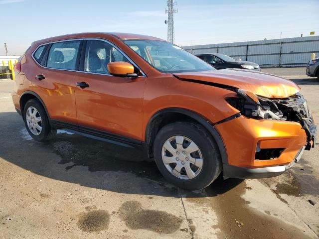 JN8AT2MT5HW152428 - 2017 NISSAN ROGUE S ORANGE photo 4