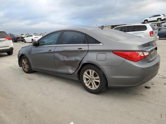 5NPEB4AC0CH478572 - 2012 HYUNDAI SONATA GLS GRAY photo 2